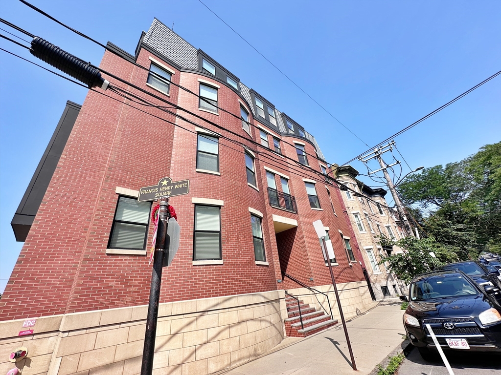 31 Orleans St, East Boston