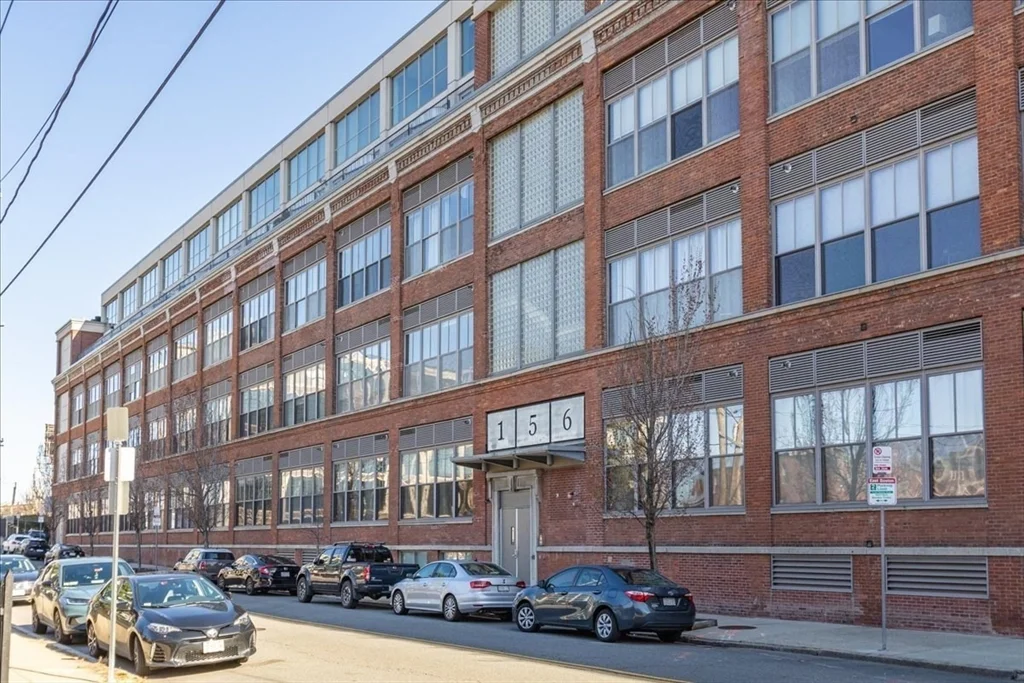 156 Porter St, East Boston