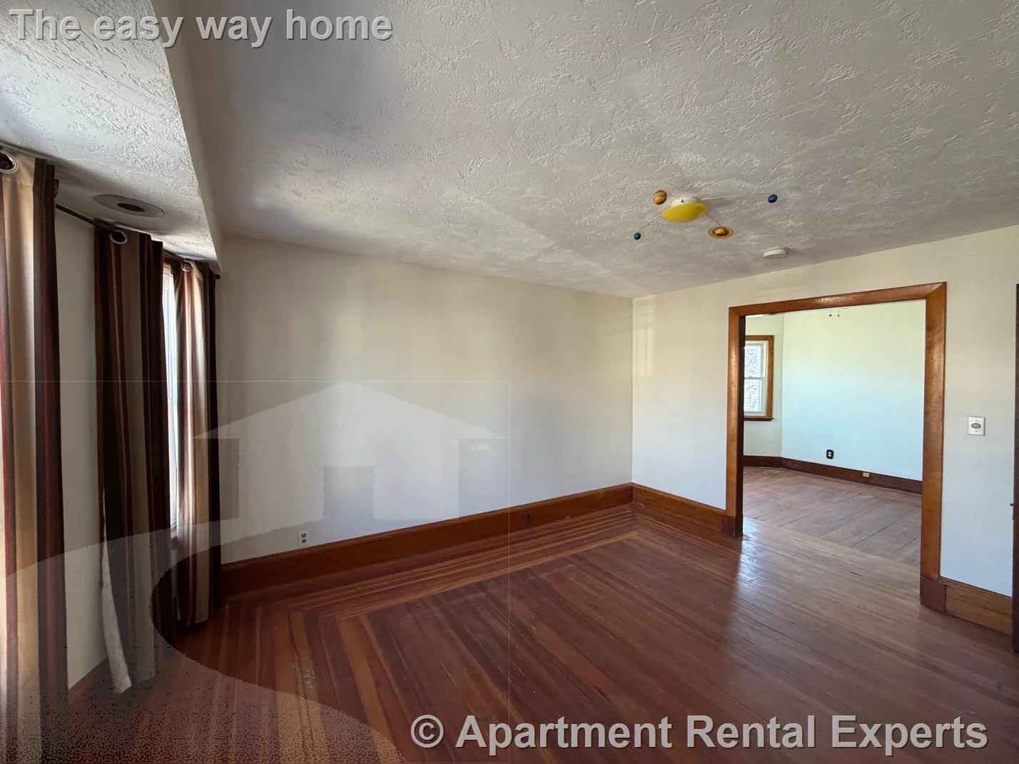 1040 Broadway, Davis Square