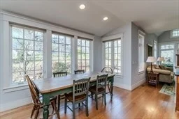 60 Red Gate, Amherst