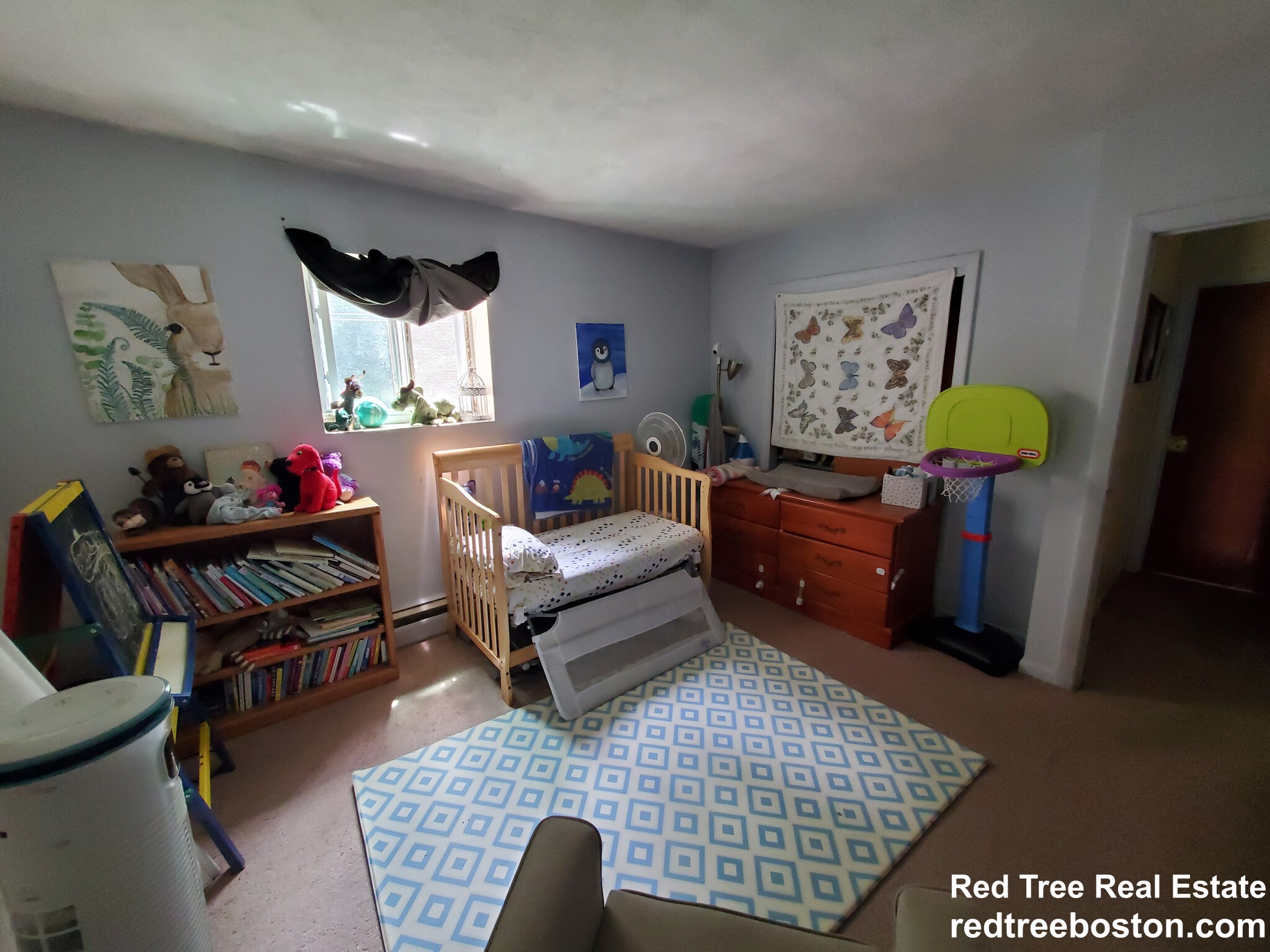 35 Westgate Rd, Chestnut Hill