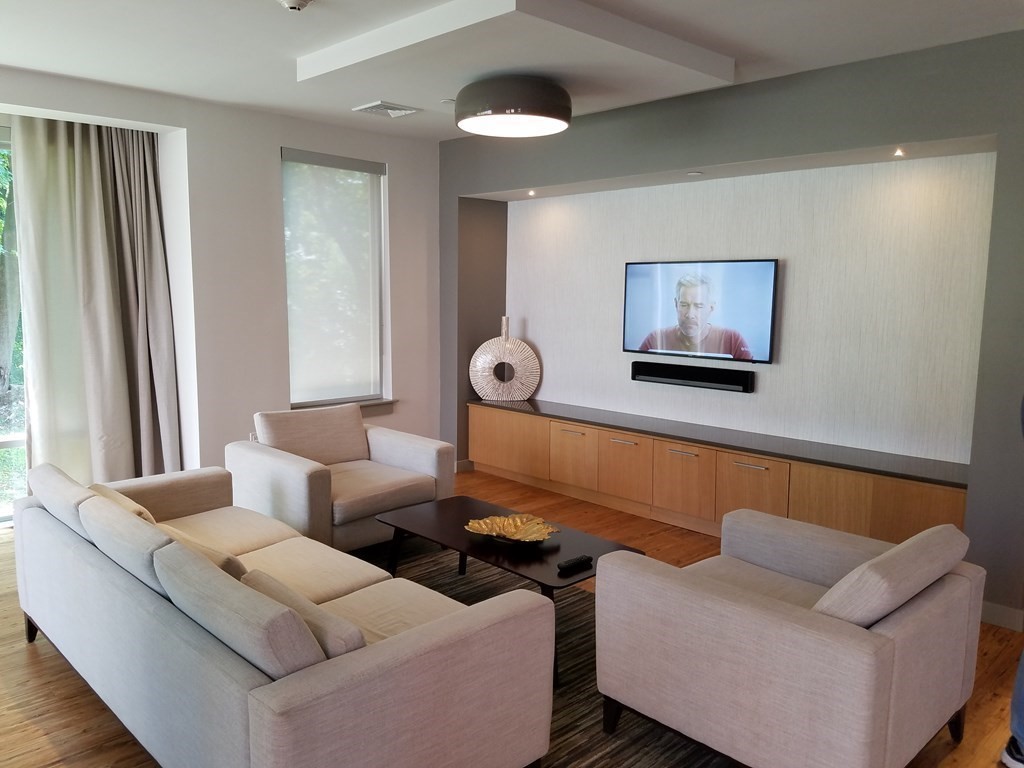 99 Tremont St, Brighton