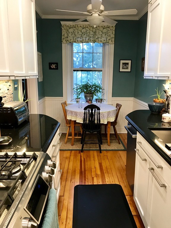 1949 Commonwealth Ave, Brighton