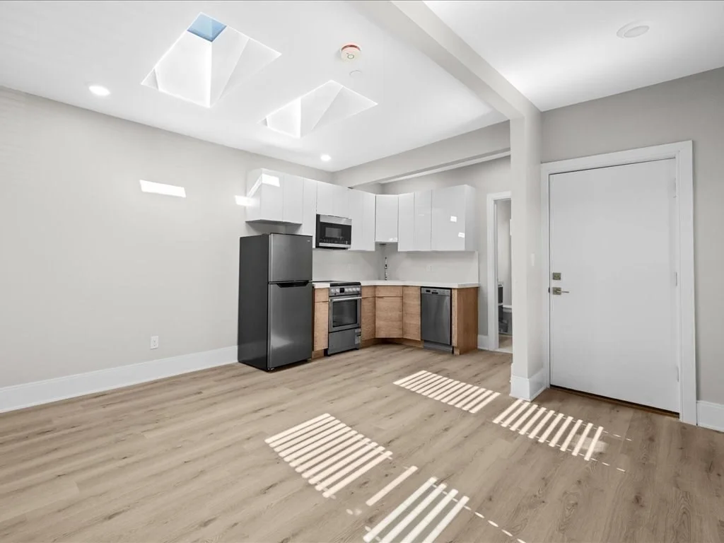 87-89 Malden, Everett