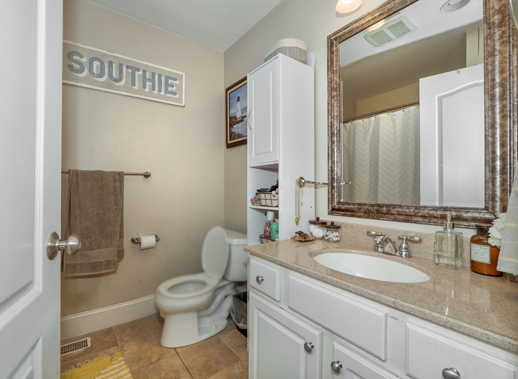 227 Bowen St, South Boston