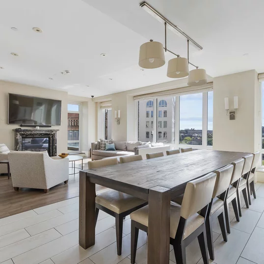 135 Clarendon St, Back Bay