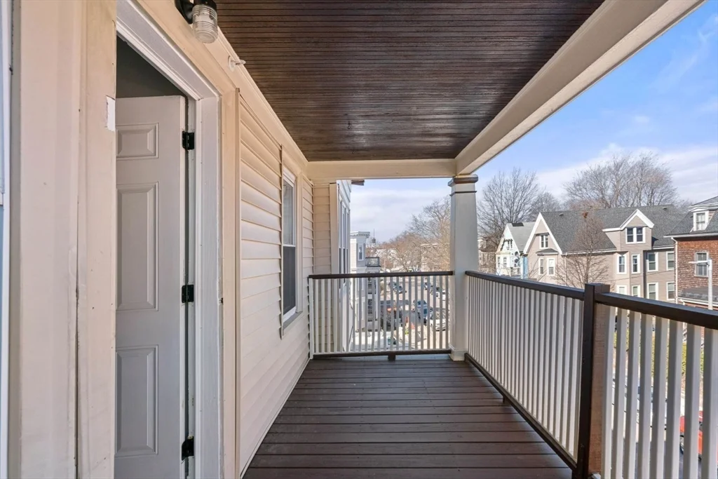 10 Centre Ave, Dorchester