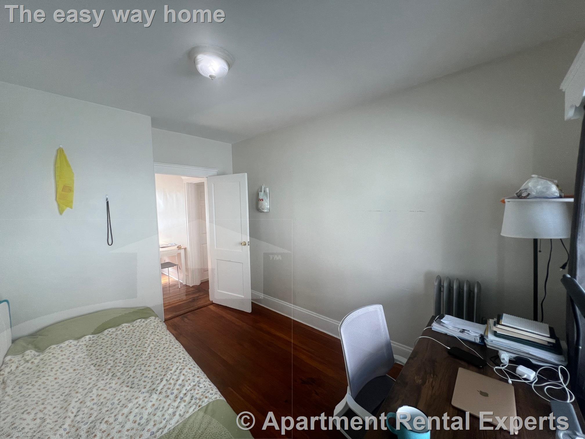 73 Frederick Ave, Tufts