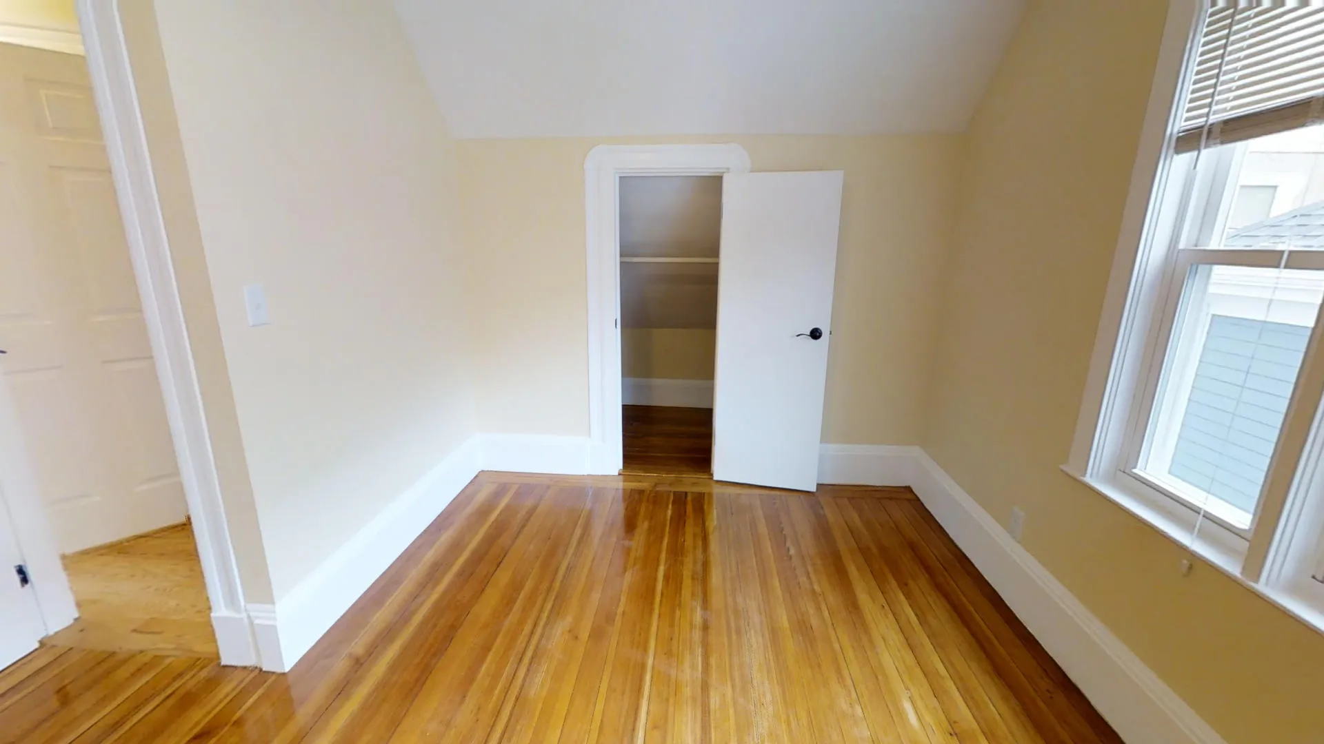 48 Lowell St, Spring Hill