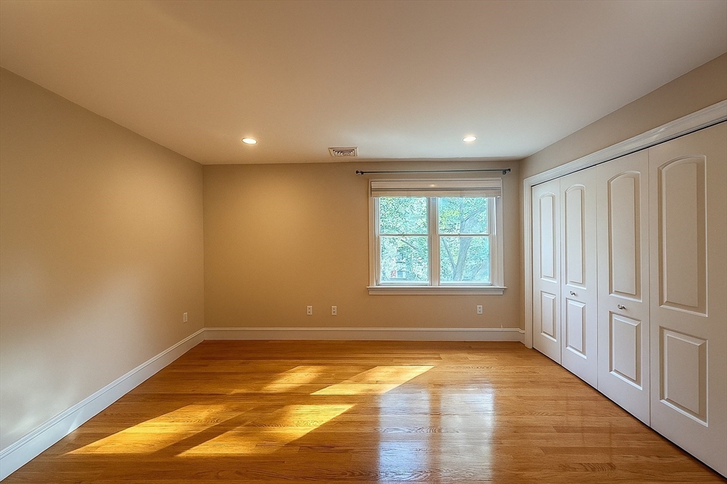 3 Myrna Rd, Lexington