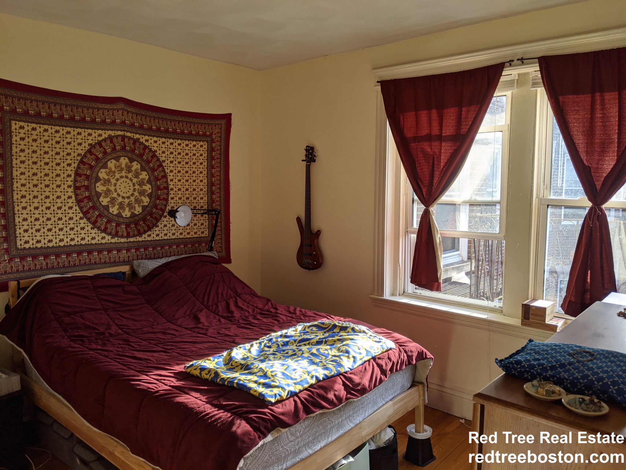 98 Queensberry St, Fenway