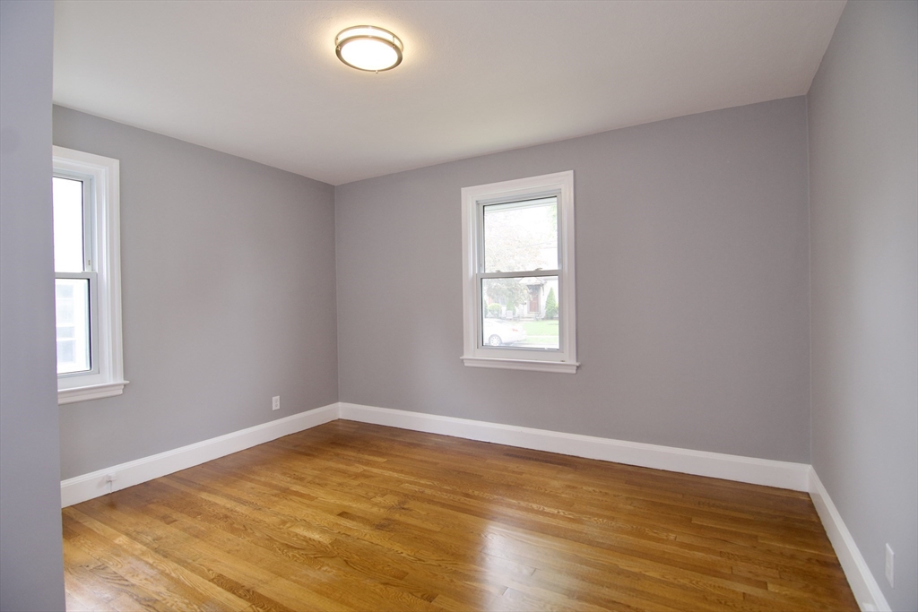 63 Grandview St, East Forest Park