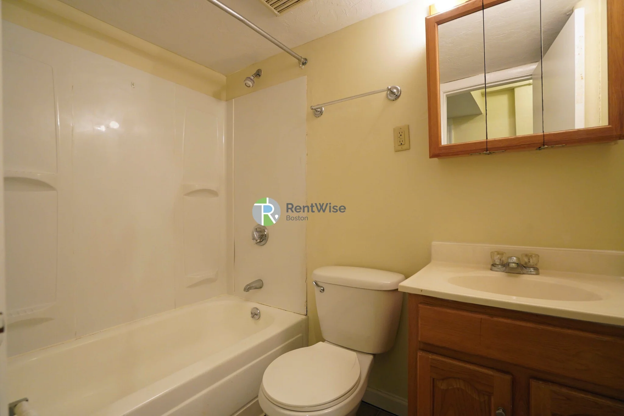 230 Fuller St, North Brookline