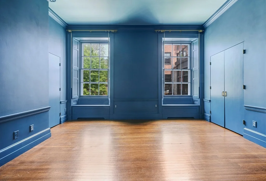 13 Chestnut St, Beacon Hill