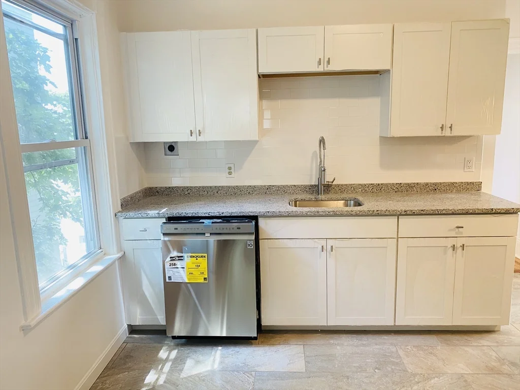 17 Rowell St, Dorchester