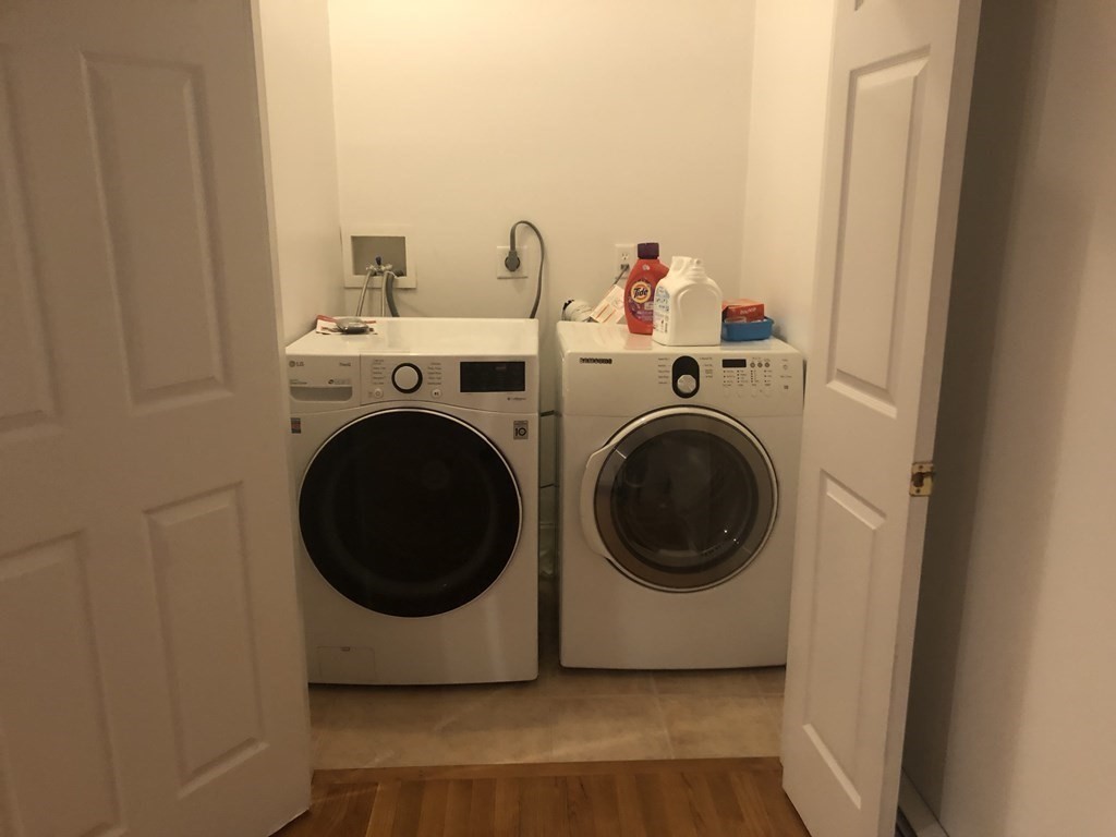 3 split bed, 2 bath apartment for rent at 318 Tappan St Unit 1, Brookline Village — photo 16 of 16