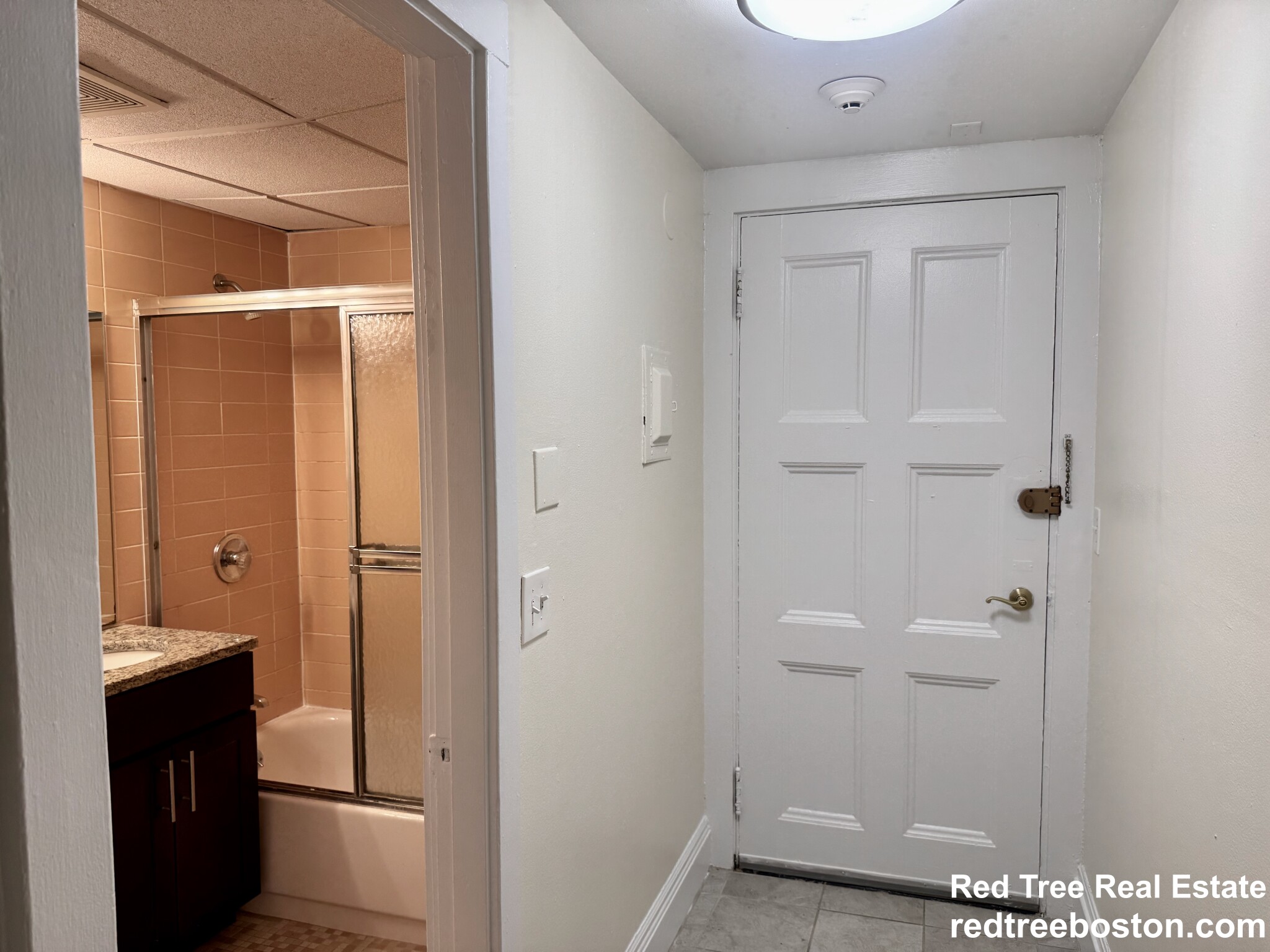 62 Boylston St, Midtown