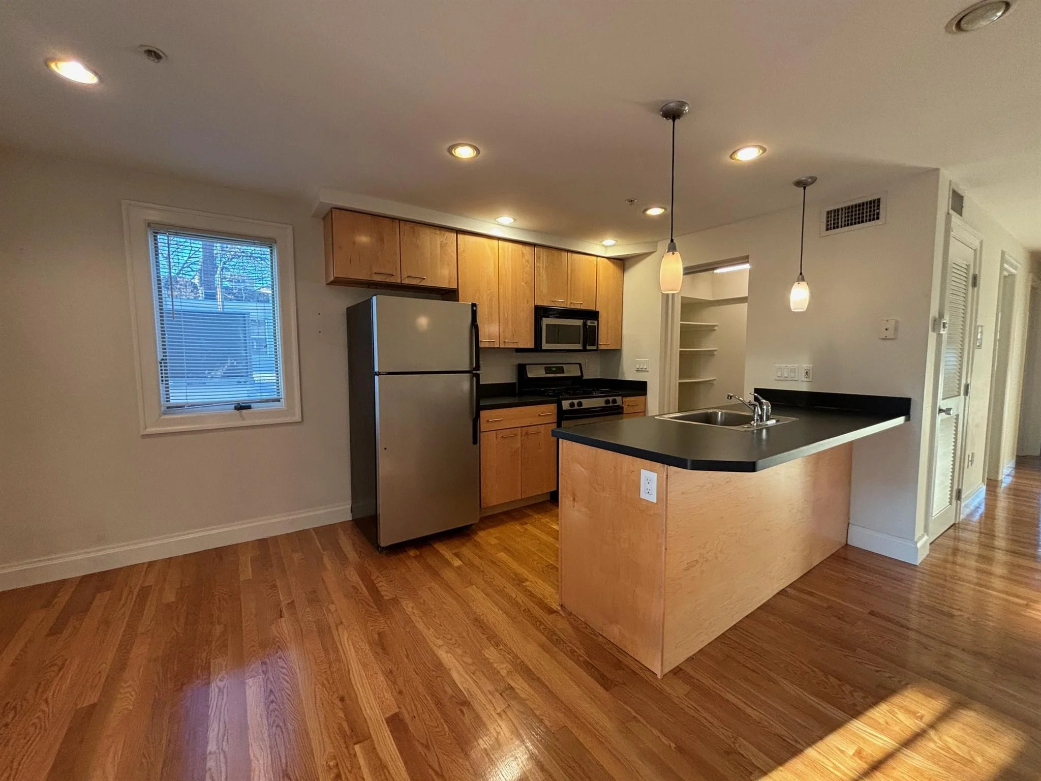 1110 Massachusetts Ave, Riverside