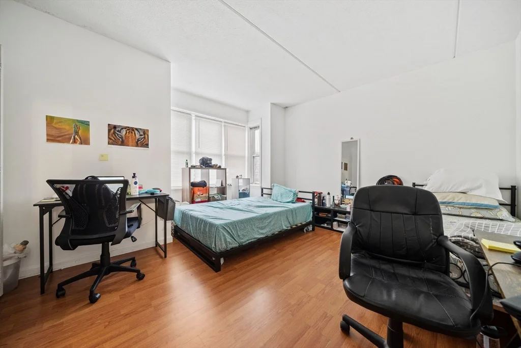 89 Lawn St, Mission Hill