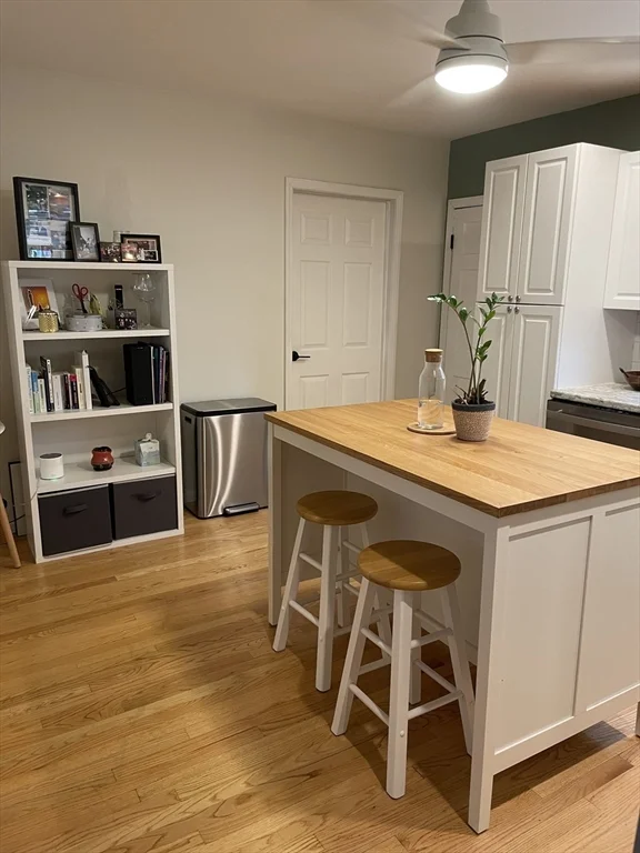 7 Richardson Ter, Magoun Square