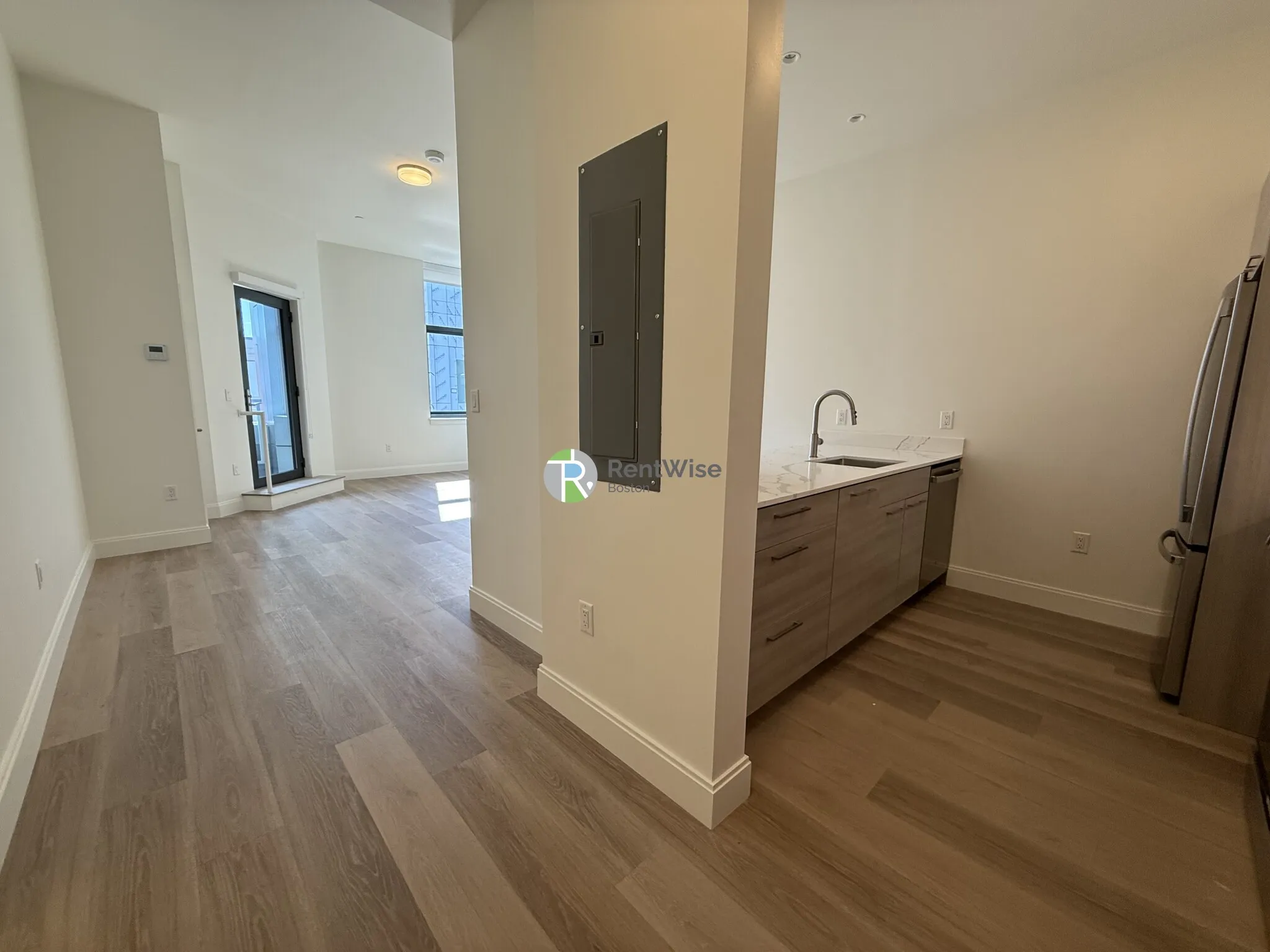 1079 Commonwealth Ave, Allston