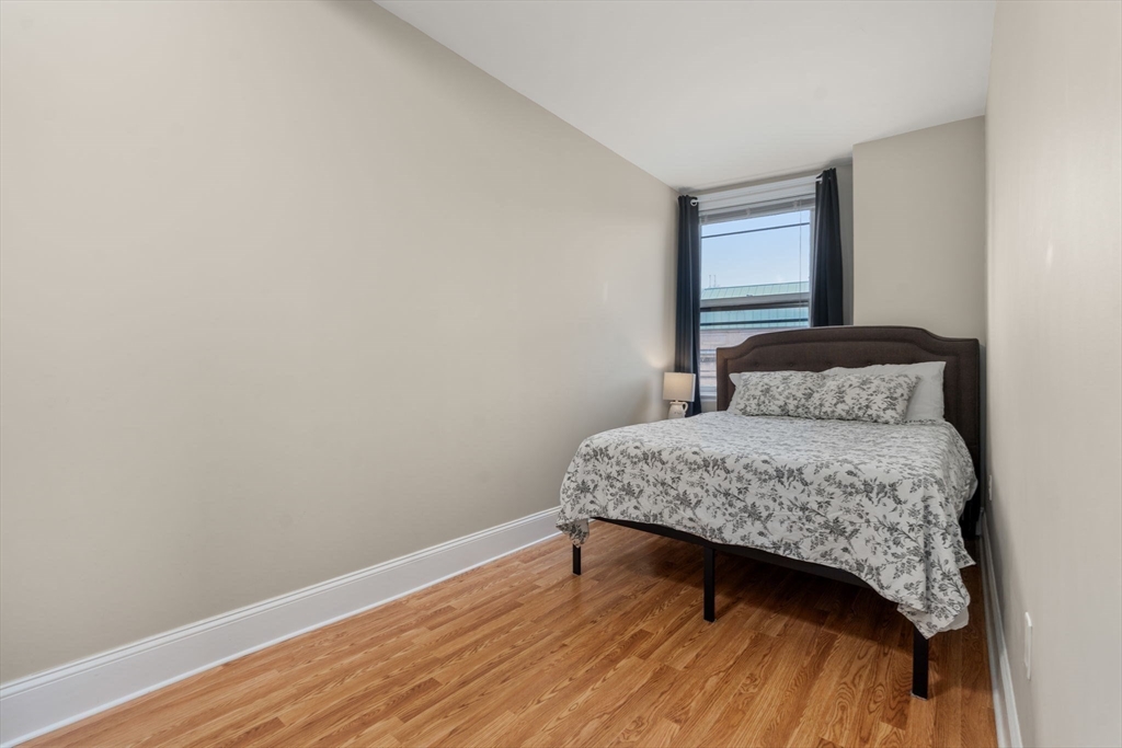 21 Beacon St, Downtown