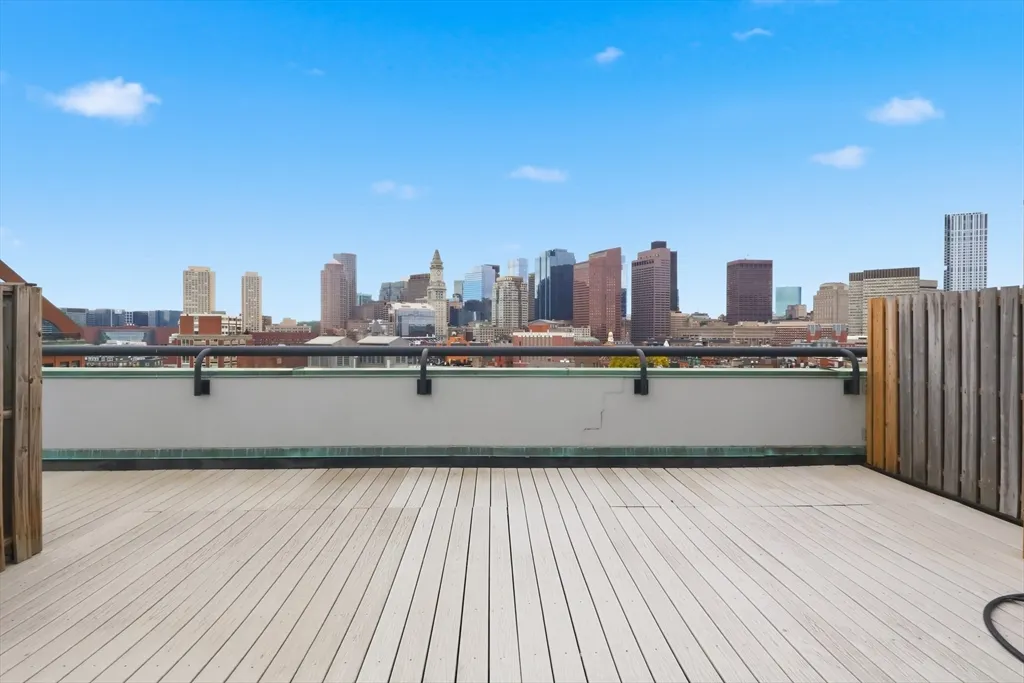 350 North, North End