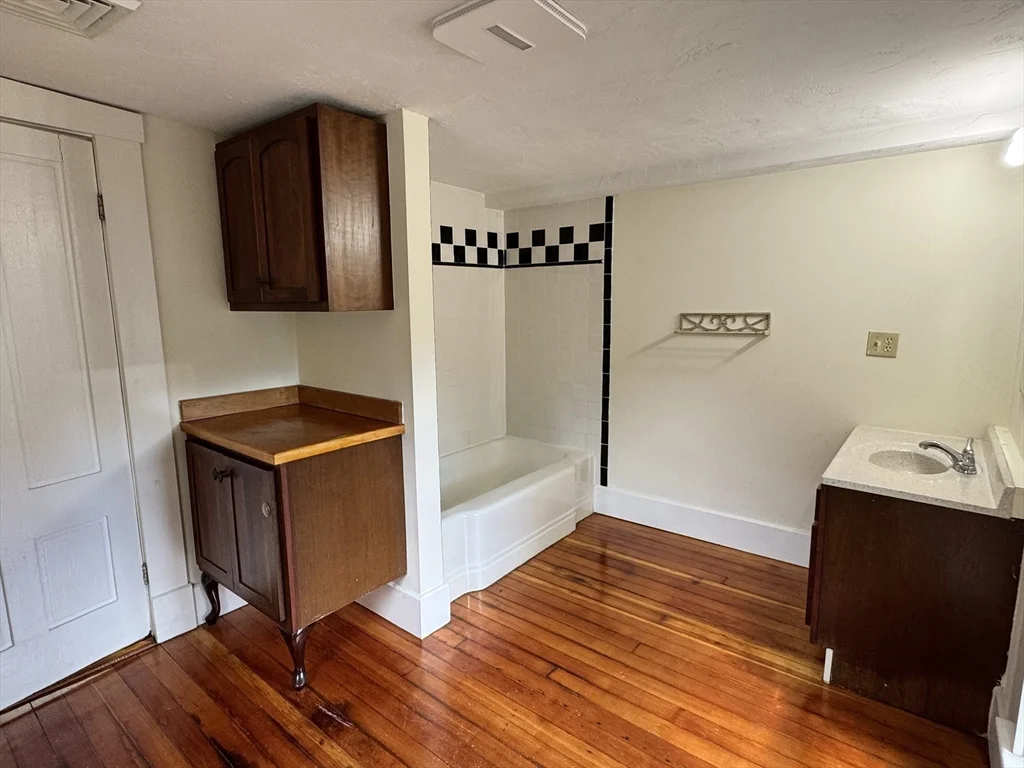 22 School St, Southbridge