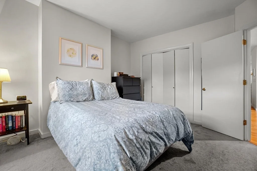 39 Dwight St, South End