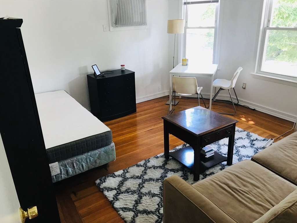 5 Lexington Ave, Powder House Square