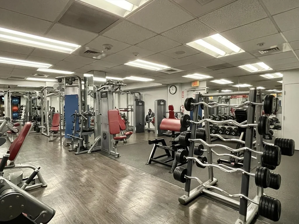 33 Pond Ave, Brookline Village