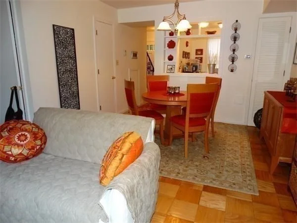 1203 Windsor, Framingham