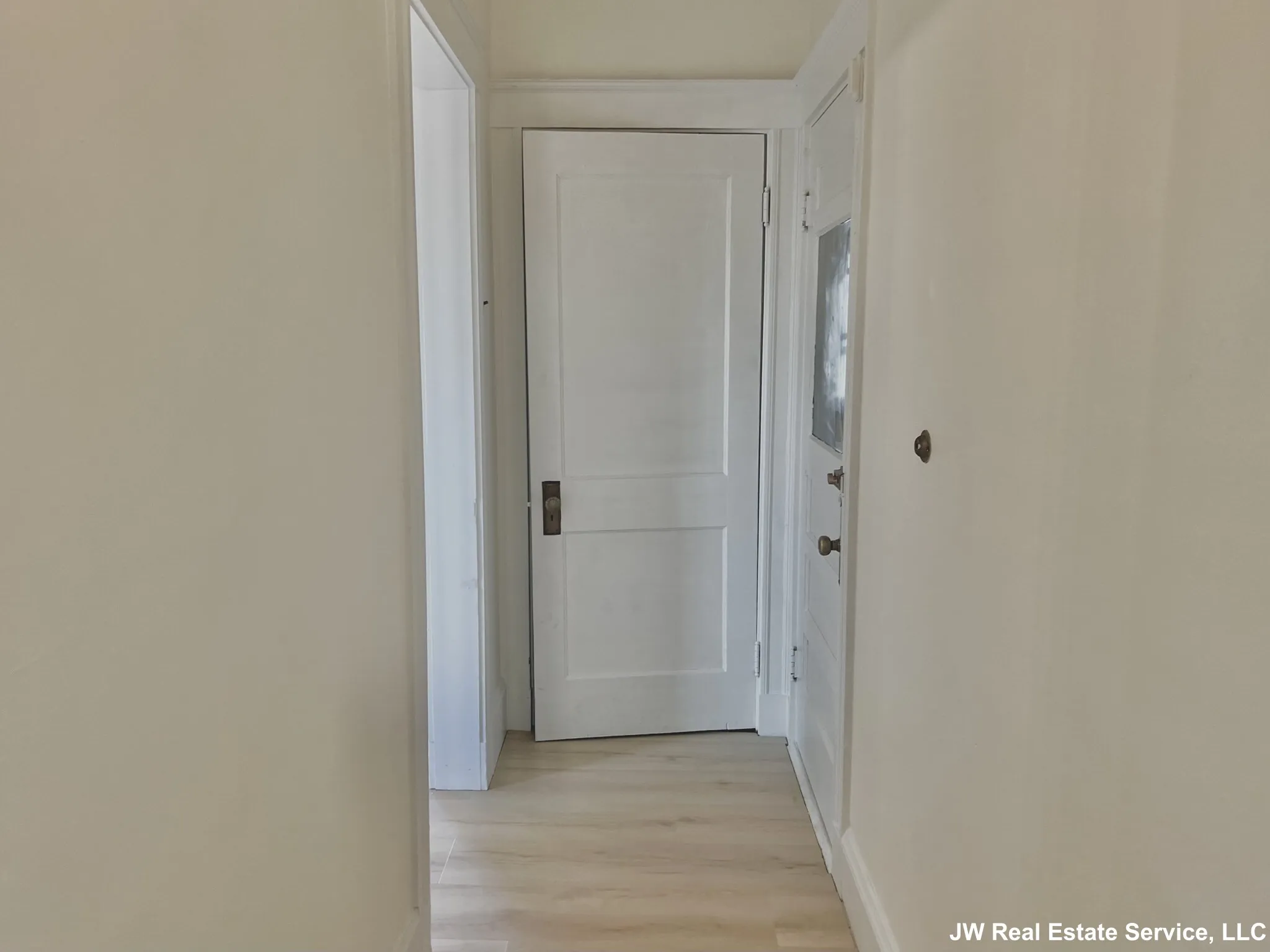 5 Magnus Ave, Ward Two