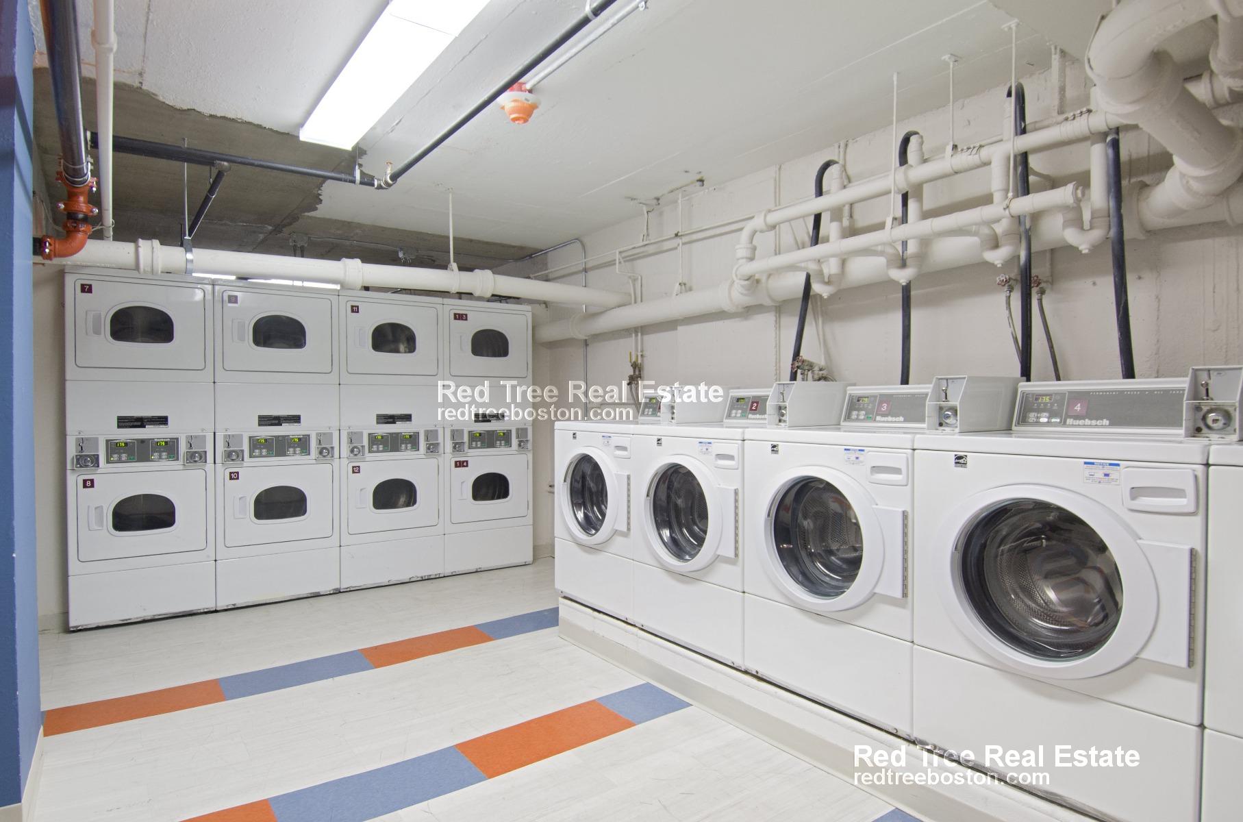 1440 Beacon St, Corey Hill