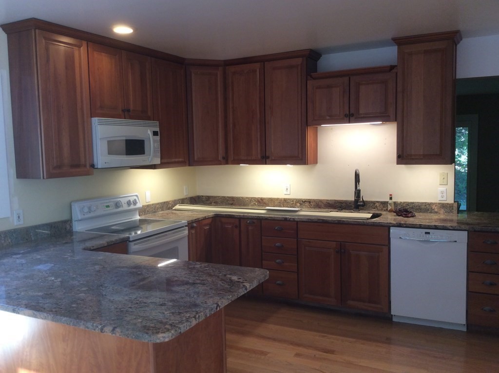 379 Concord Rd, Sudbury