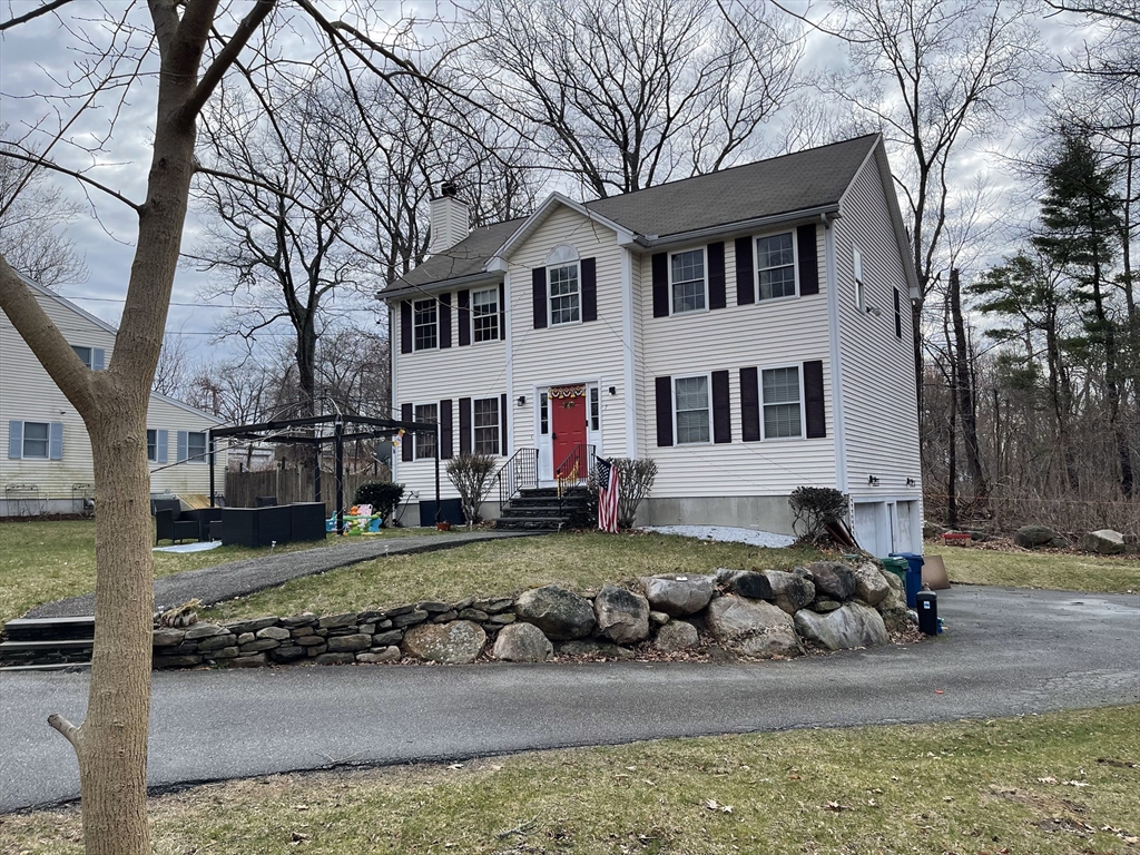 7 Van Norden Rd, Burlington