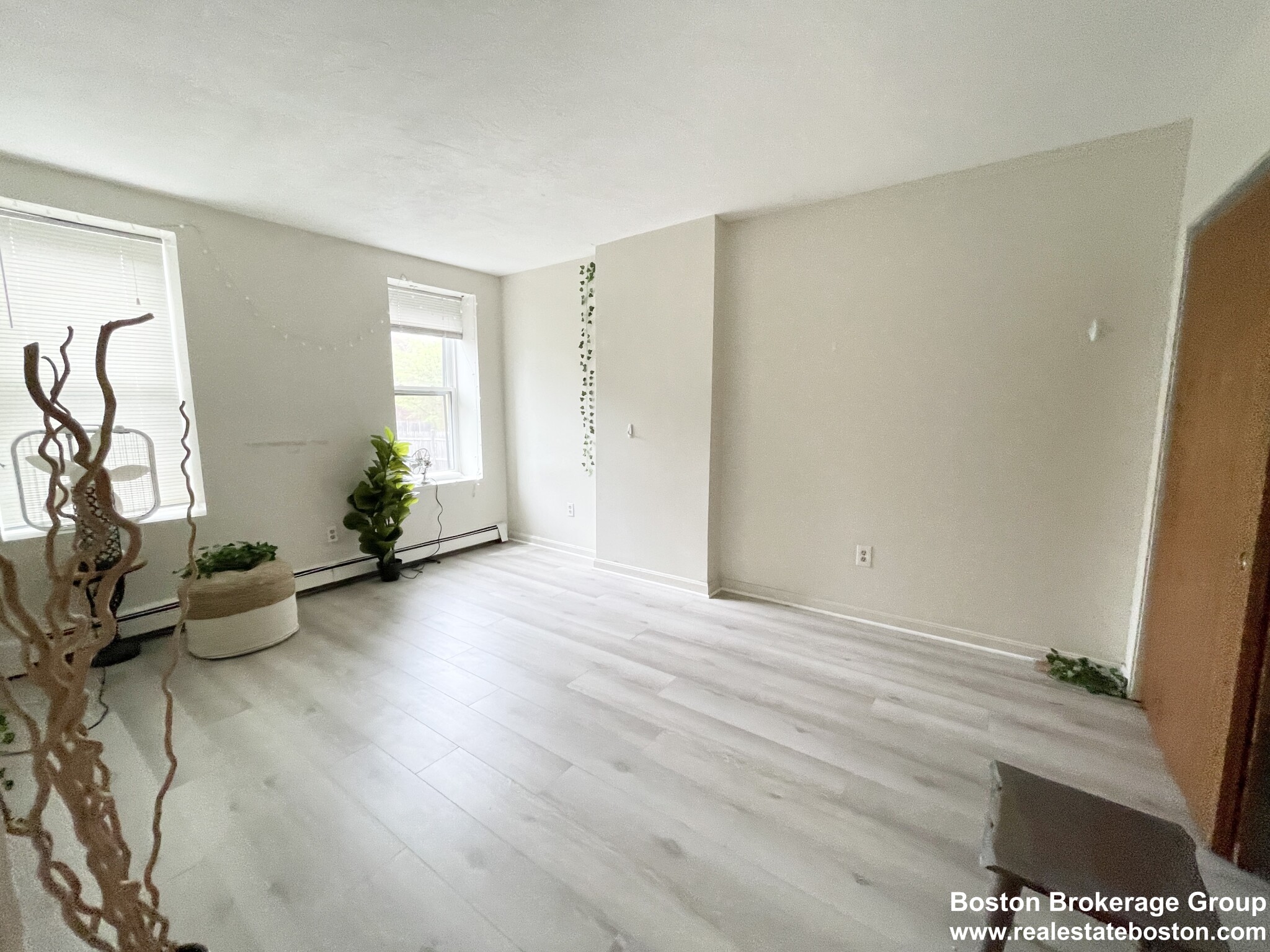 92 Hammond St, Roxbury