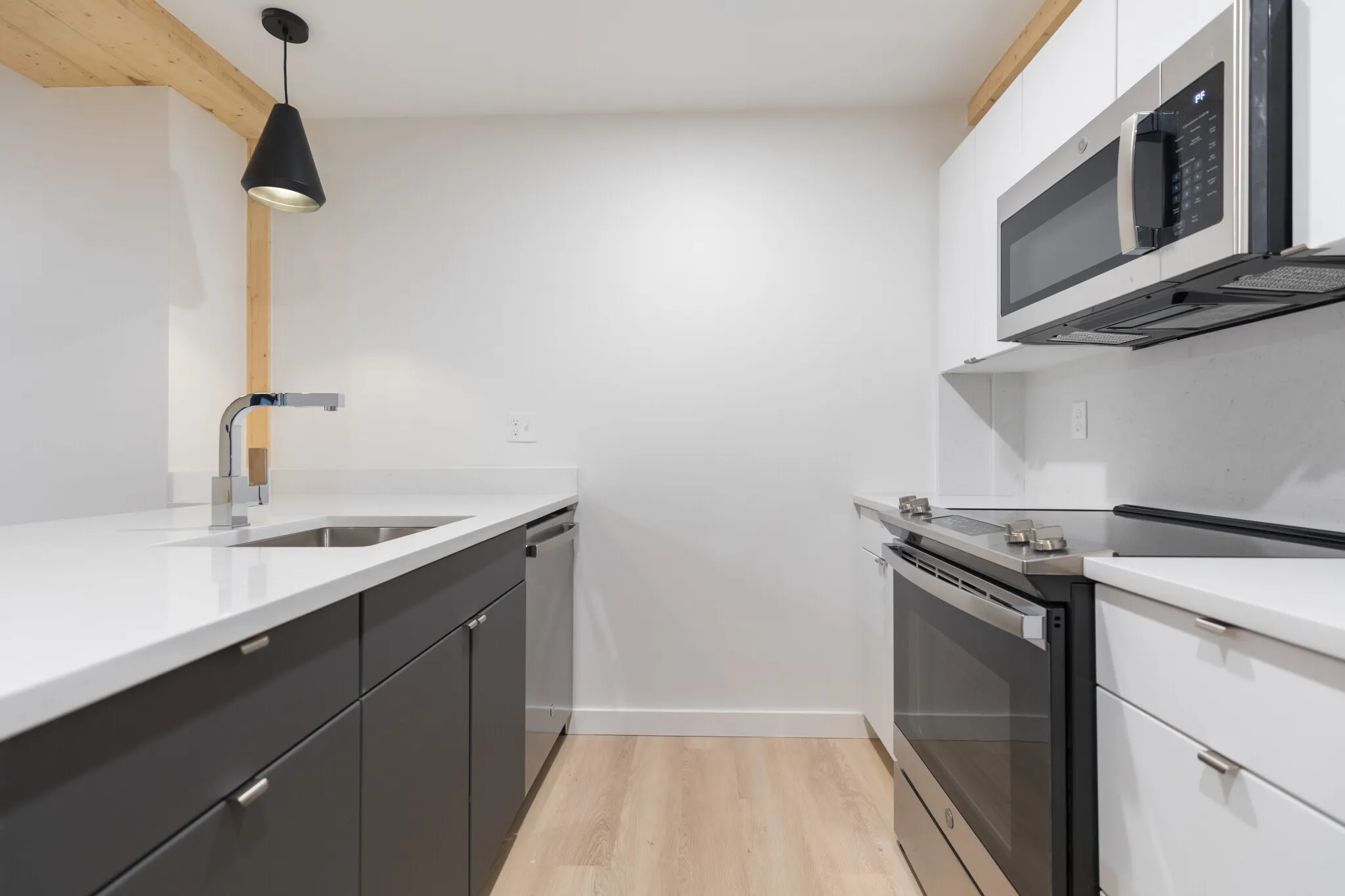 11 East Lenox St, Roxbury