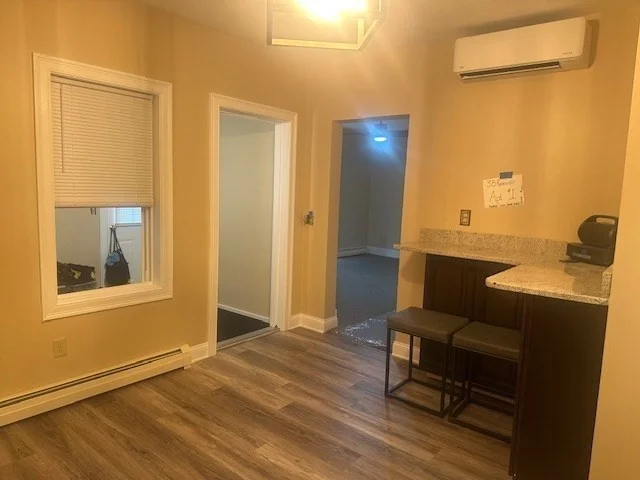 38 Reservoir, Holden