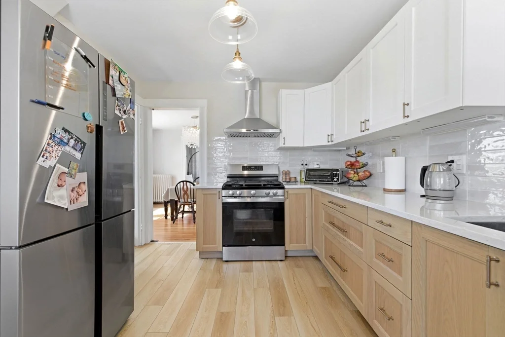 23 Matchett, Oak Square