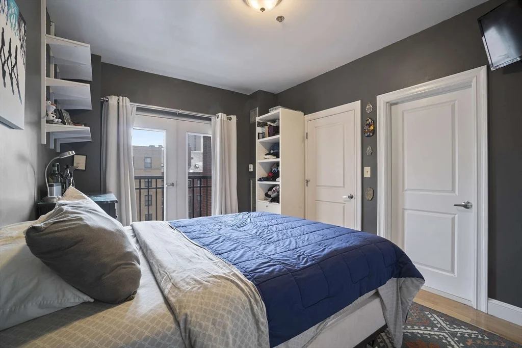 1723 Washington St, South End