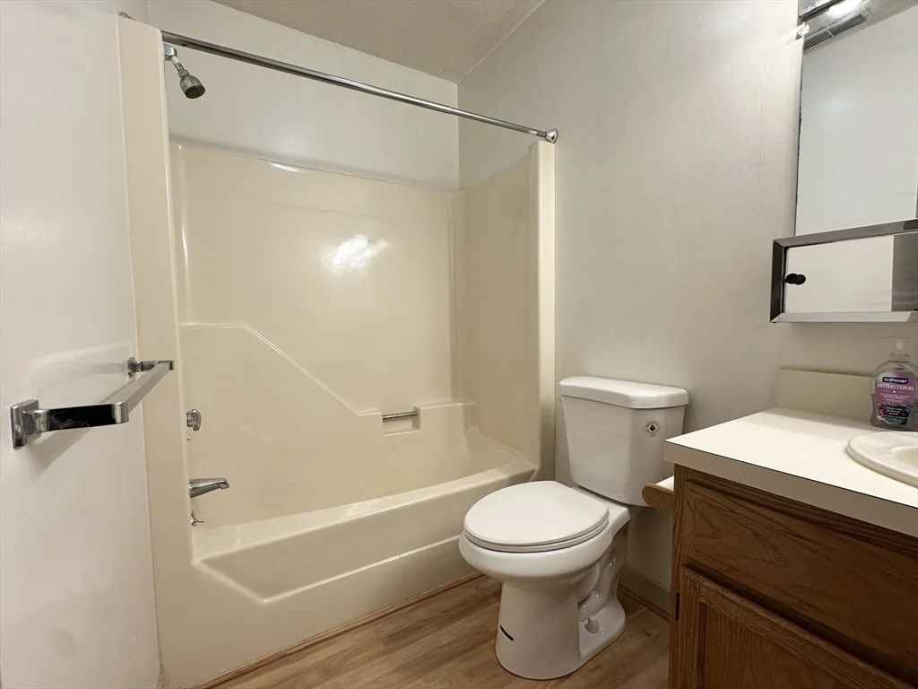340 Sunderland Rd, Worcester