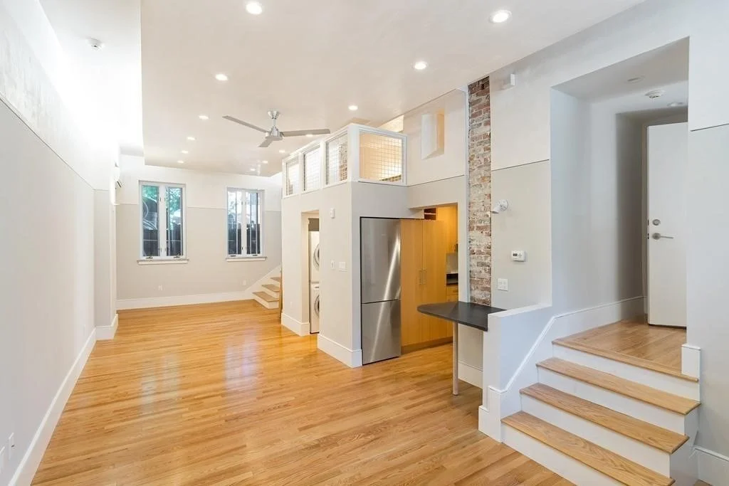 107 N St, South Boston