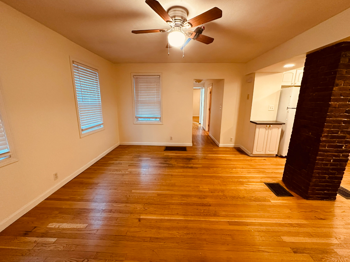 8 Alberta Ter, North Cambridge