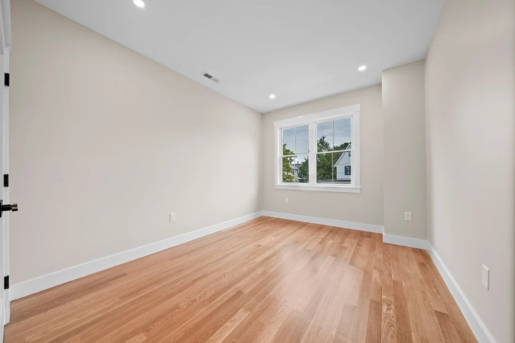 11 Jasset St, Nonantum