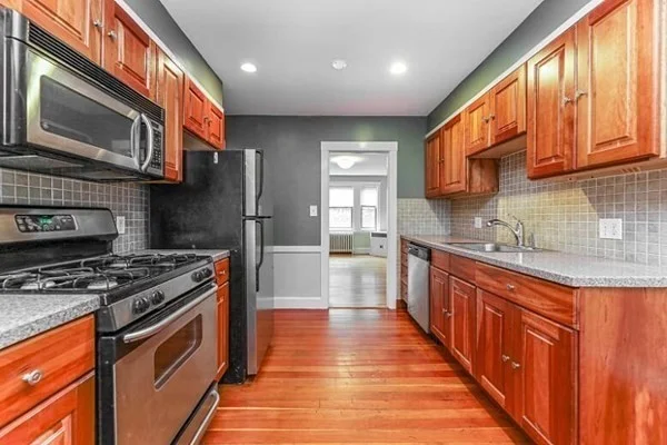 17 Hastings St, West Roxbury