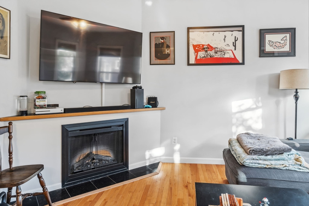 76 Marine Rd, South Boston