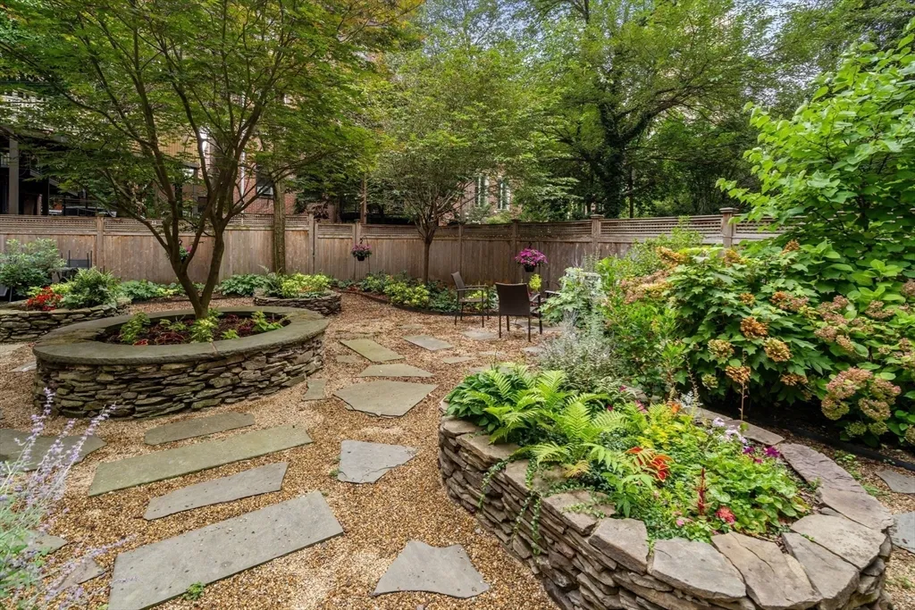 82 Berkeley St, Columbus