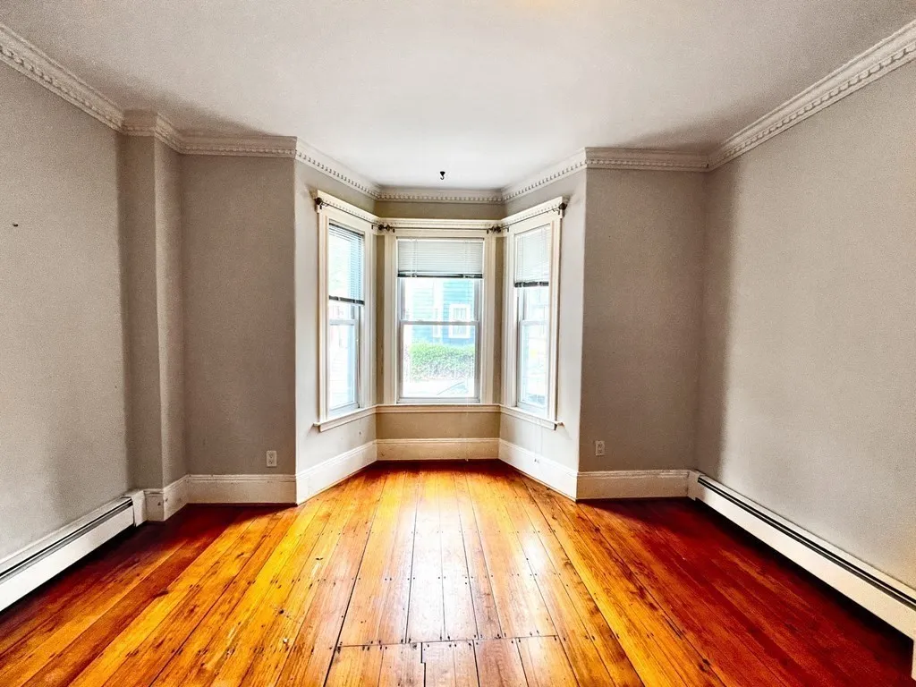 36 Tremont St, Cambridgeport