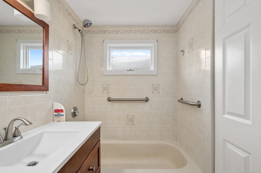 74 Windsor Rd, Tufts University